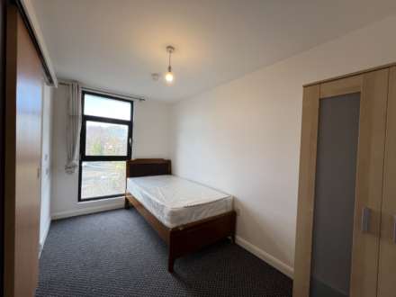 En-suite room, on Board Street, Salford, Image 1