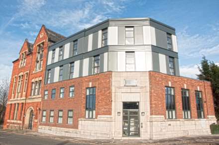En-suite room, on Broad Street, Salford (ID# 60), Image 2