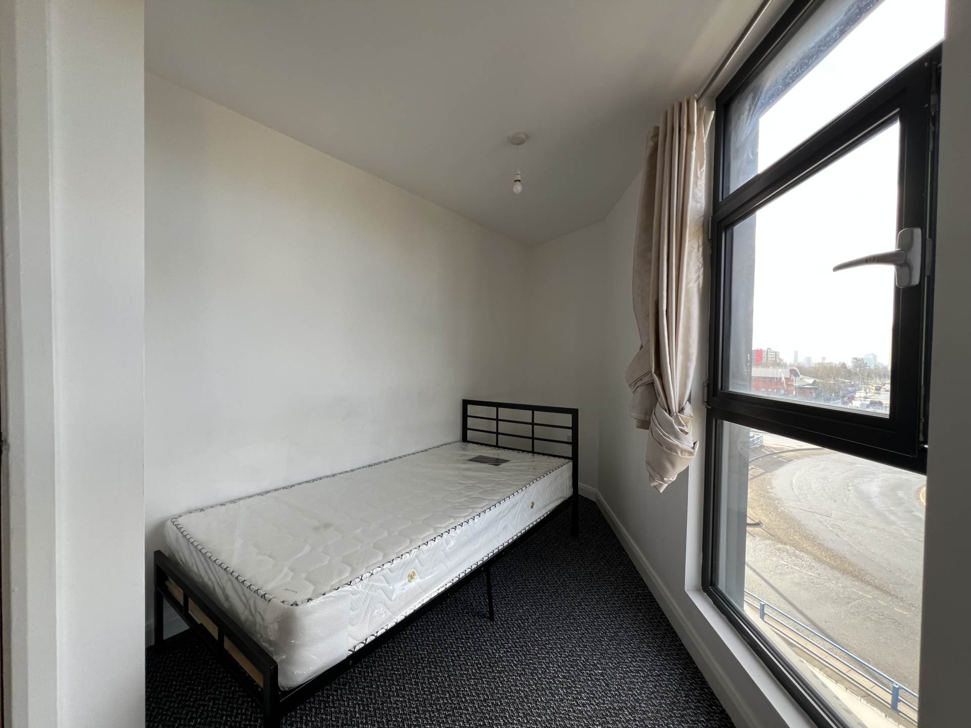 En-suite room, on Board Street, Salford (ID:#63), Image 3