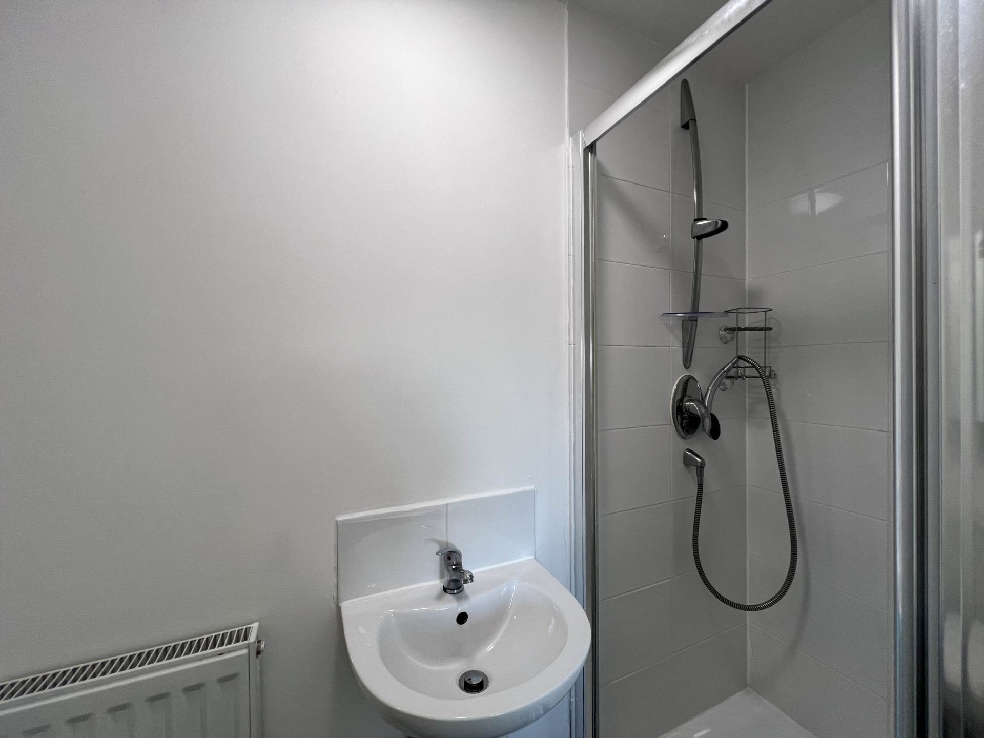 En-suite room, on Broad Street, Salford (ID# 66), Image 5