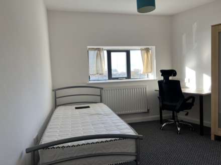En-suite room, on Broad Street, Salford (ID# 66), Image 1