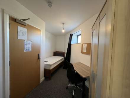 En-suite room, on Board Street, Salford, Image 1