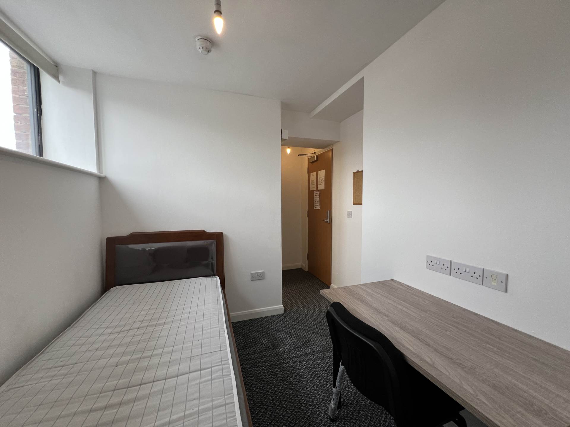 En-suite room, on Board Street, Salford, Image 4