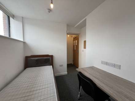 En-suite room, on Board Street, Salford, Image 4