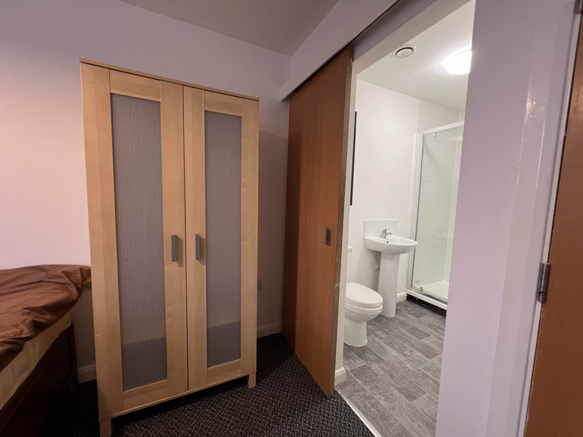 En-suite room, in Gardner Street, Salford, Image 17