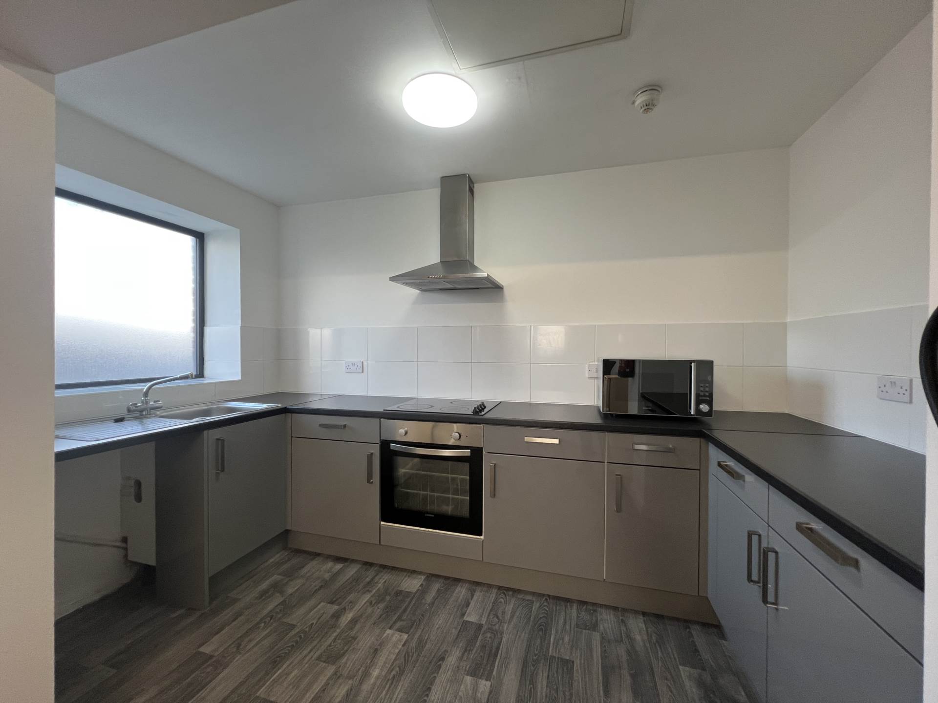 En-suite room, in Gardner Street, Salford, Image 6