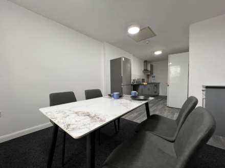 En-suite room, in Gardner Street, Salford, Image 4