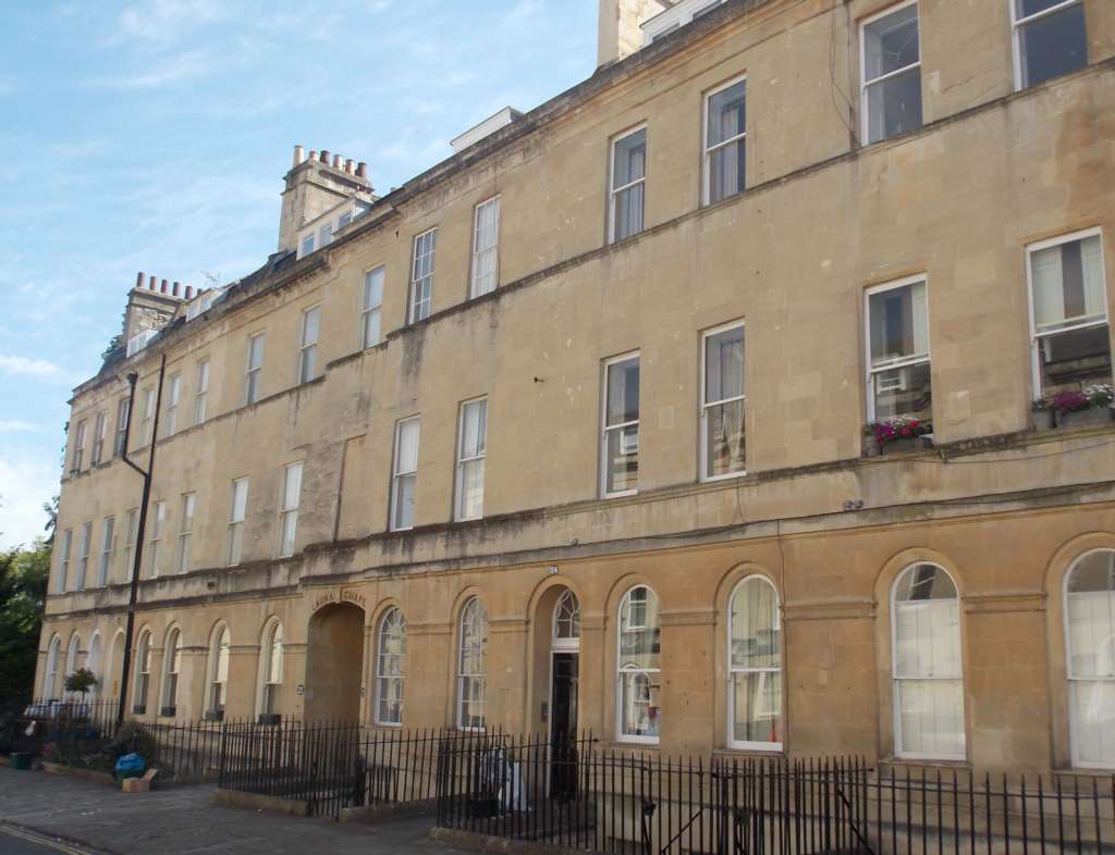 Swallows Property Letting - 3 Bedroom Maisonette, Henrietta Street, Bath