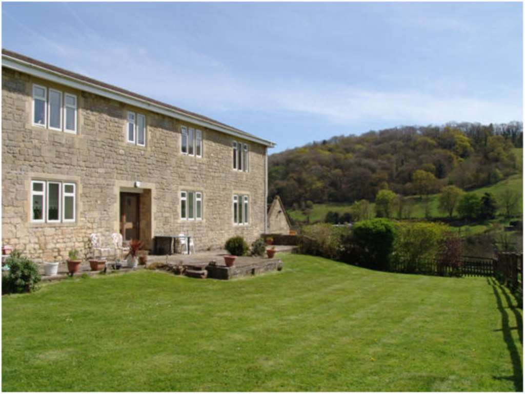 St Michael's Court, Monkton Combe, Image 14