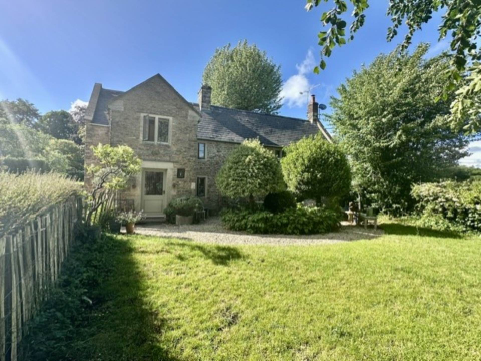 Upton Noble, Image 9
