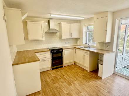Blackbird Way, Frome, Image 2