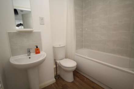 Moonrakers Square, Street, Image 8