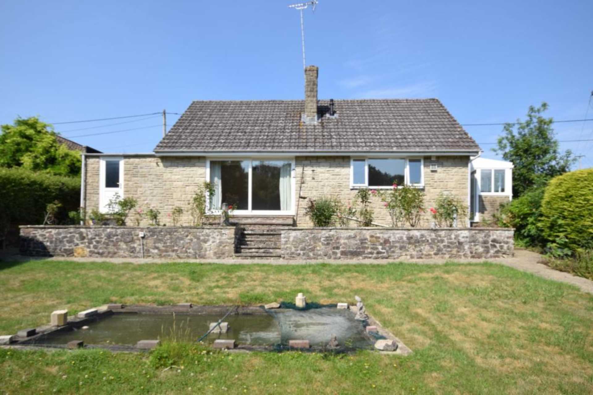 Swallows Property Letting - 2 Bedroom Bungalow, Godminster Lane, Bruton