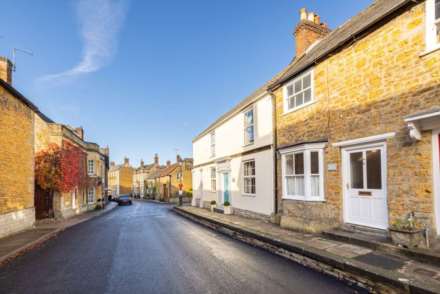 Upper High Street, Castle Cary, Image 13