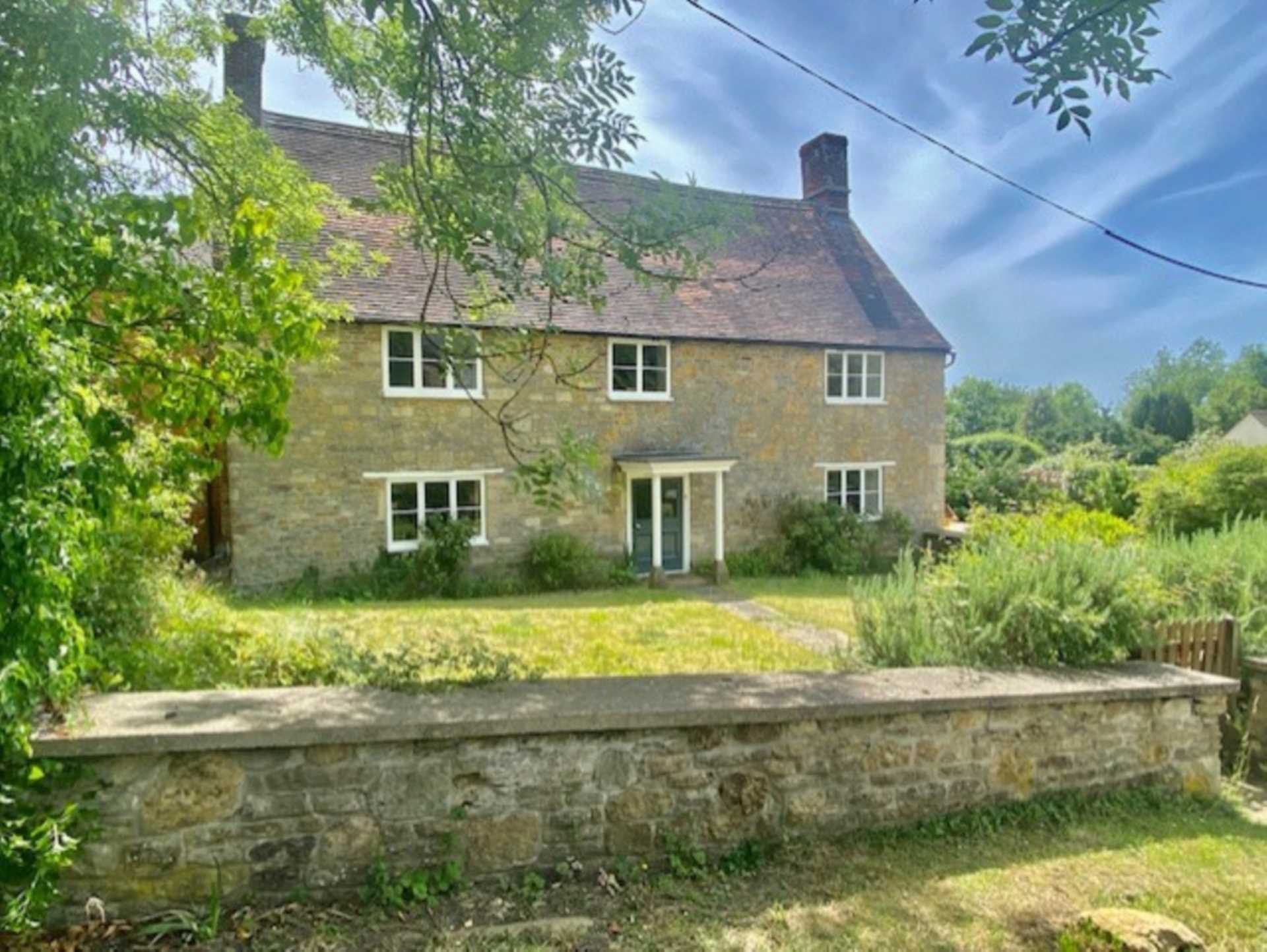 Swallows Property Letting - 5 Bedroom Country House, Church Hill, Kington Magna