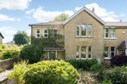 3 Bedroom Semi-Detached, Copseland, Bath