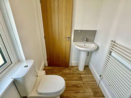 Deverill Rd, Warminster, Image 11