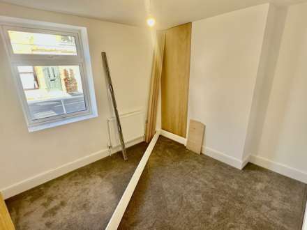 Deverill Rd, Warminster, Image 8