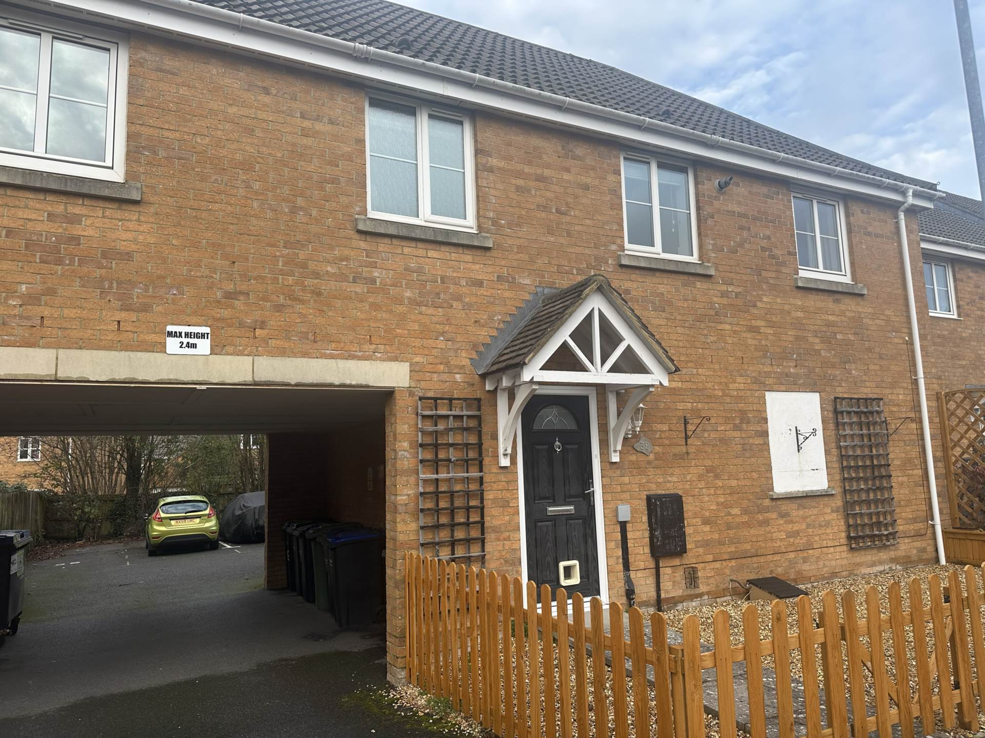 Brabant Way, Westbury, Image 1