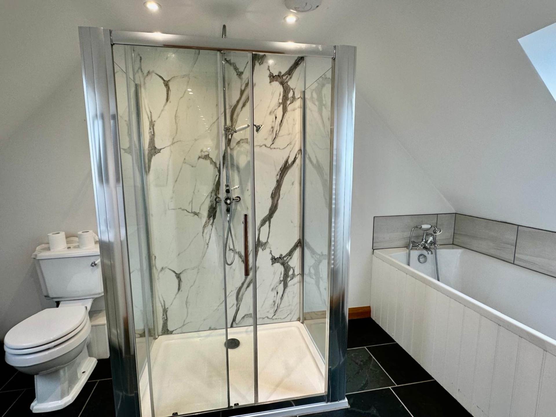 Charnage, Mere, Image 8