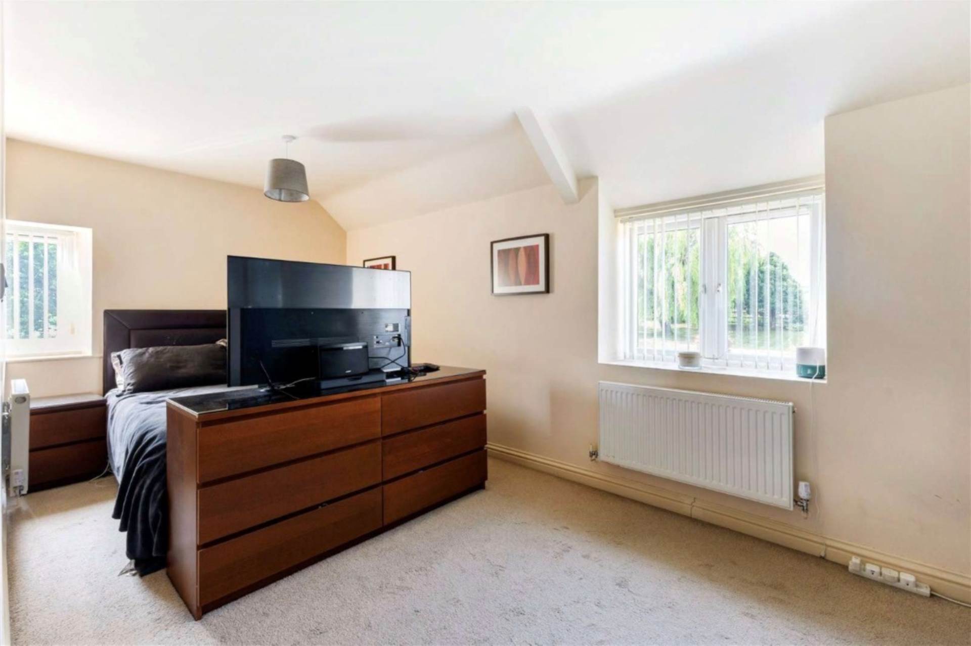 Marston Bigot, Image 6