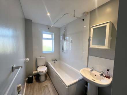 Nightingale Avenue, Frome, Image 11