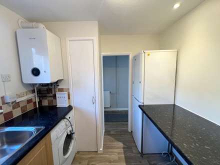 Nightingale Avenue, Frome, Image 4