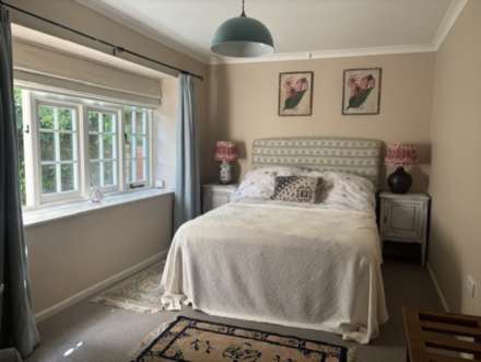 Charlton Adam, Image 4