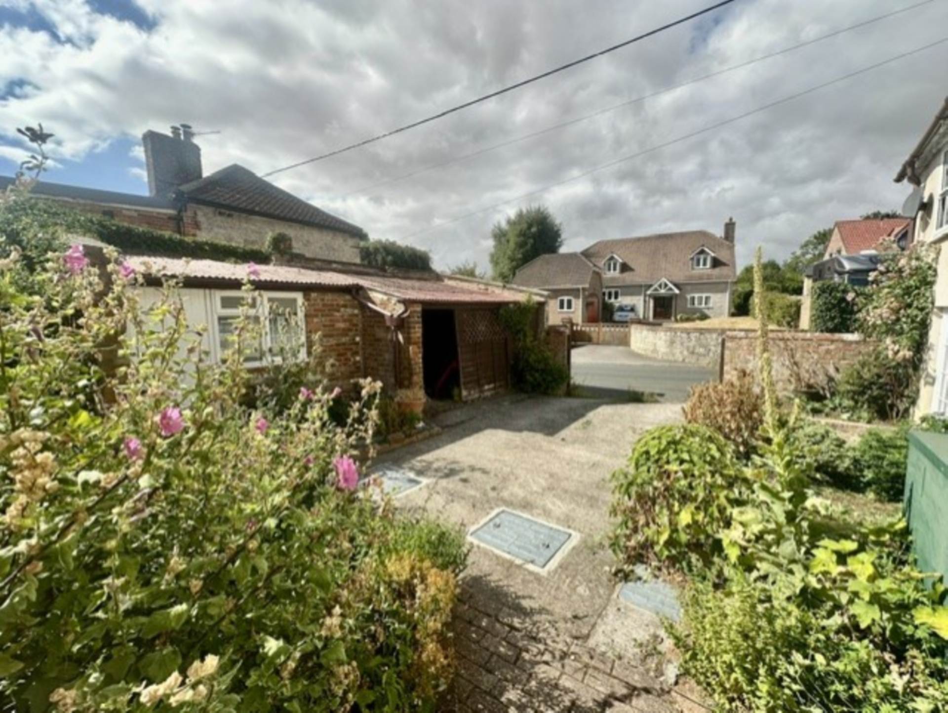Sutton Veny, Warminster, Image 21
