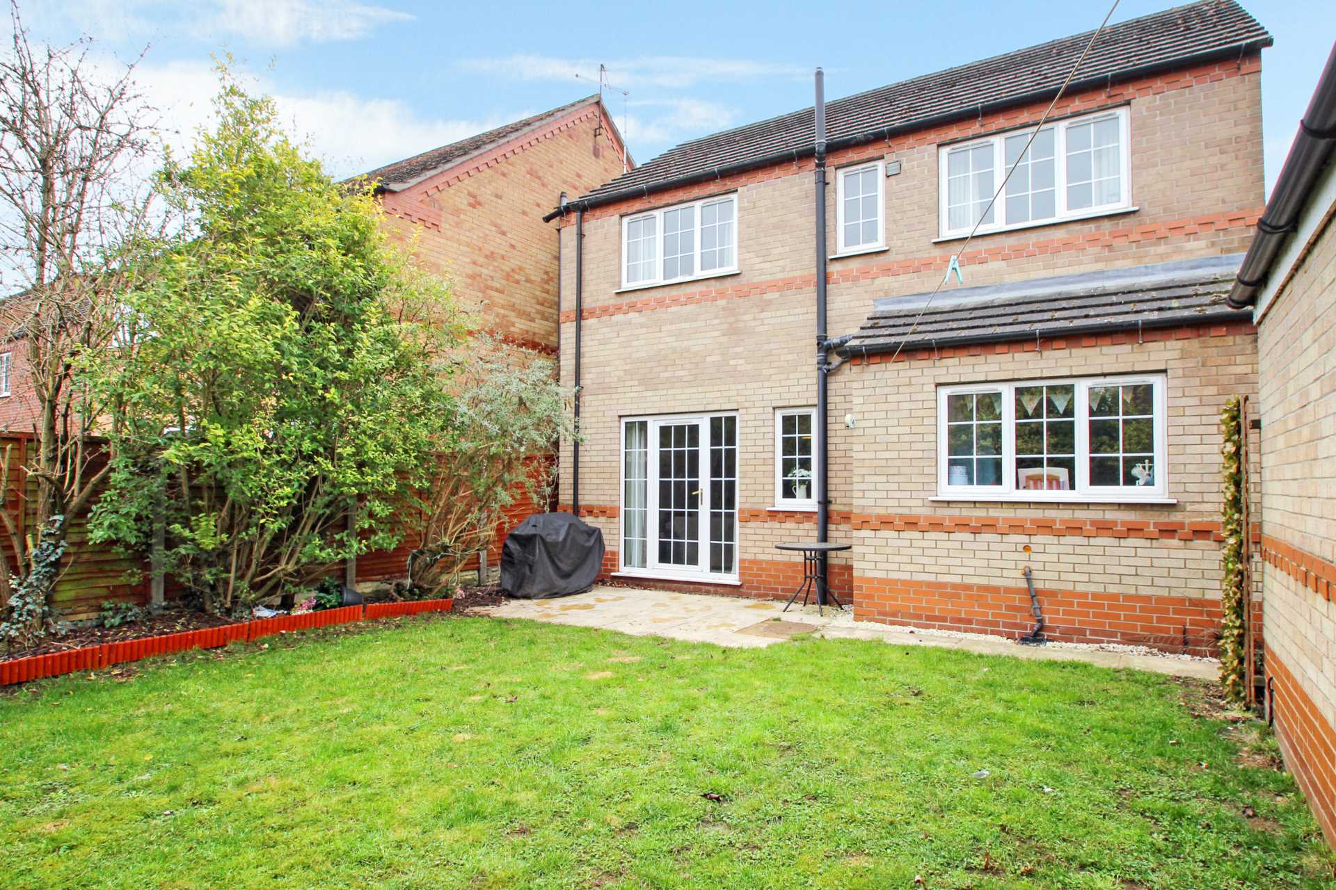 Property For Sale Woodfield Avenue, Lincoln Taylor Walsh Property