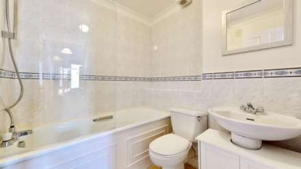 Ridgeway Gardens, Highgate, N6, Image 10