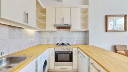 Milton Avenue, Highgate, N6, Image 8
