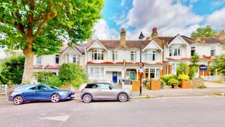 Hornsey Lane Gardens, Highgate, N6, Image 1