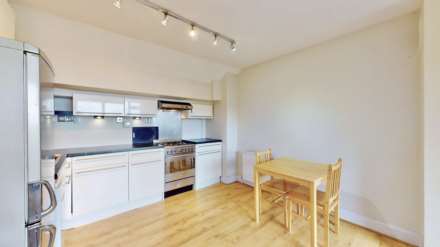 Hornsey Lane Gardens, Highgate, N6, Image 7
