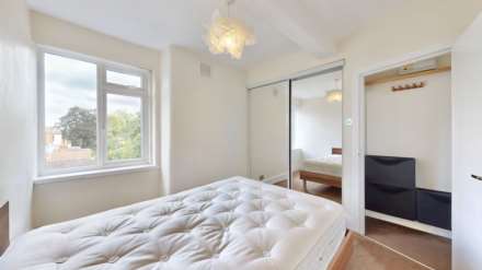Hornsey Lane Gardens, Highgate, N6, Image 9