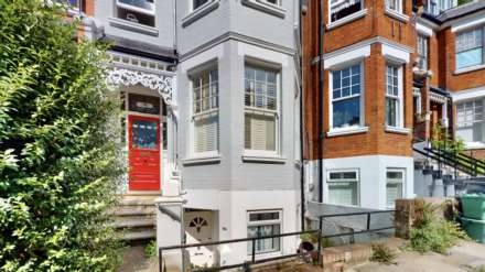 Milton Road, Highgate, N6, Image 9