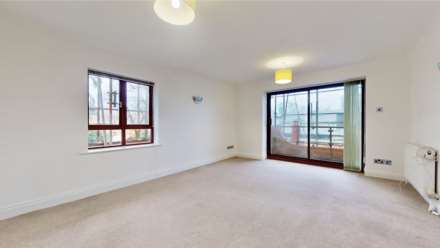Thornbury Square, Highgate, N6, Image 3