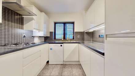 Thornbury Square, Highgate, N6, Image 4