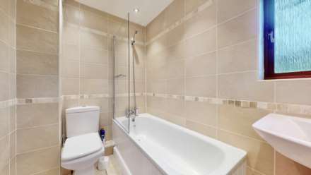 Thornbury Square, Highgate, N6, Image 6