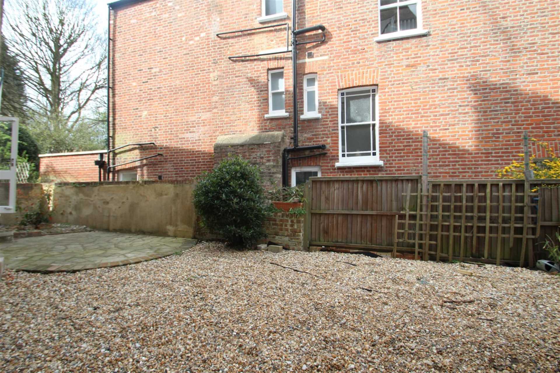 Cromwell Avenue, Highgate, N6, Image 2