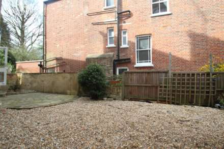 Cromwell Avenue, Highgate, N6, Image 2