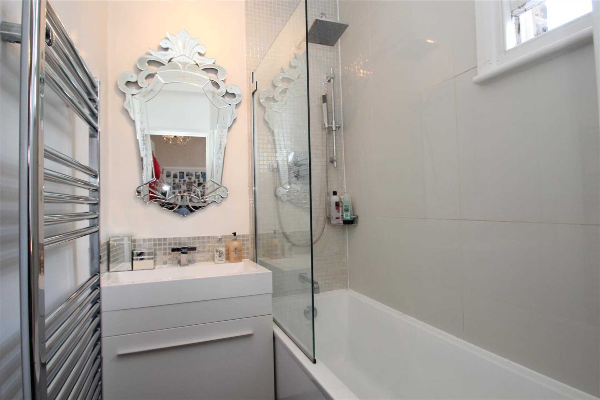 Archway Road, Highgate,N6, Image 5