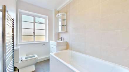 Hornsey Lane, Highgate, N6, Image 6