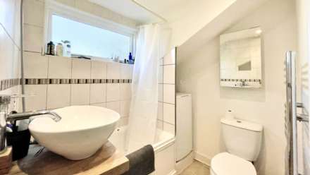 Milton Avenue, Highgate, N6, Image 10