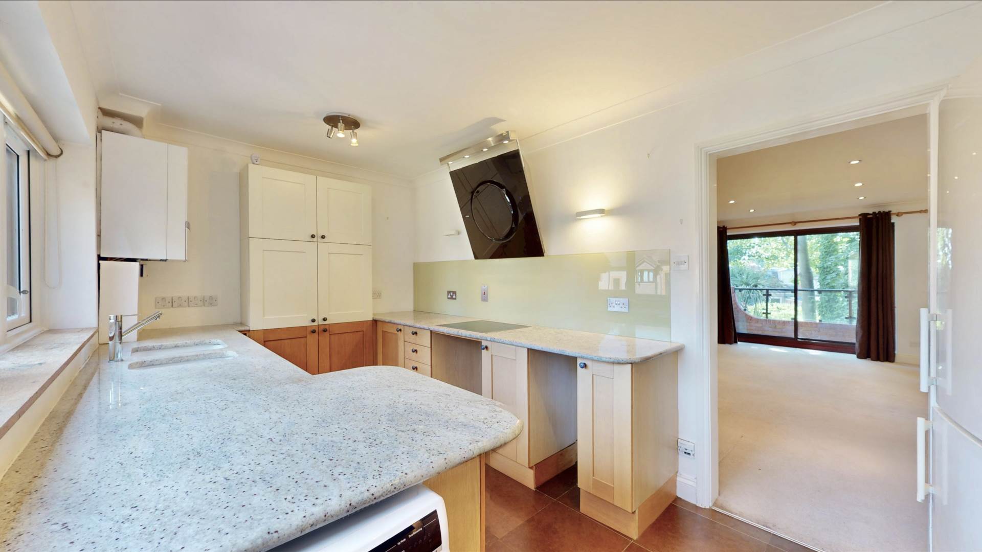 Thornbury Square, Highgate, N6, Image 13