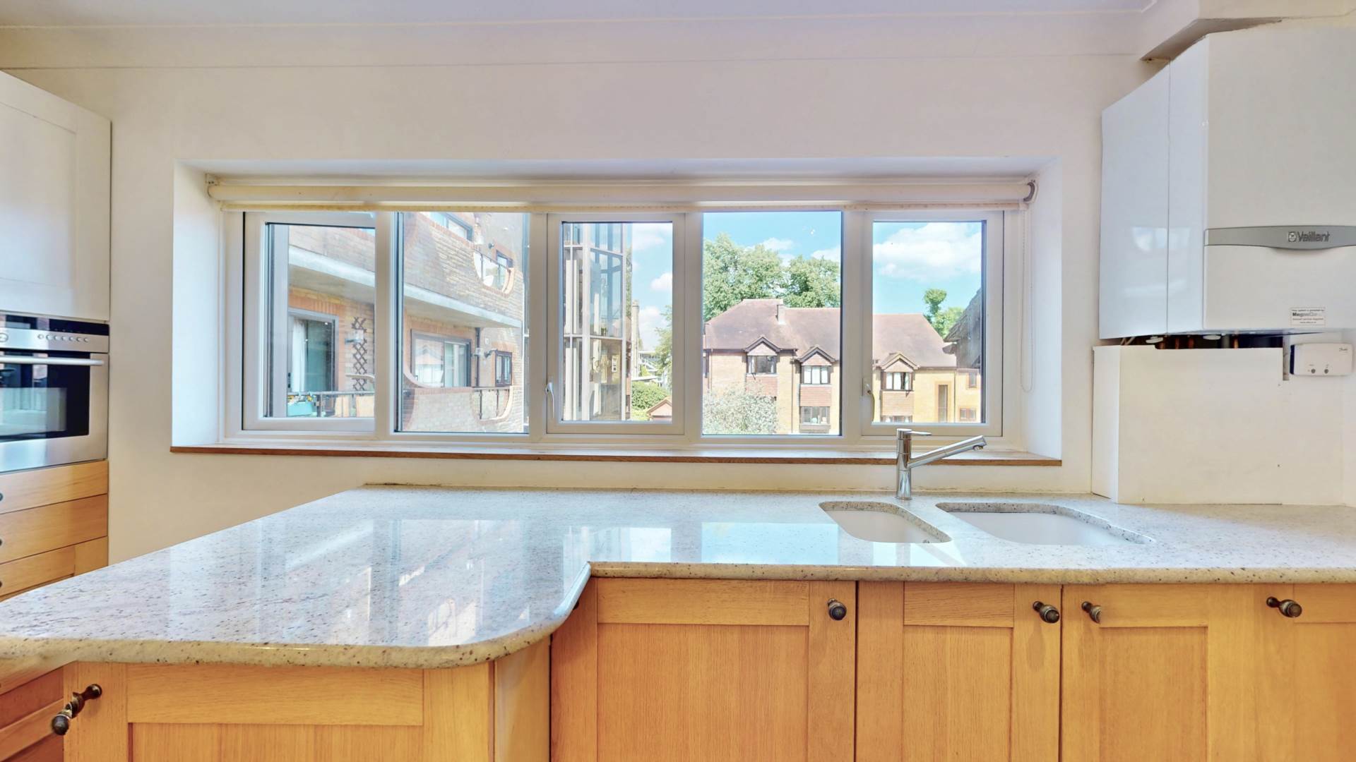 Thornbury Square, Highgate, N6, Image 15