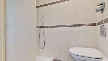 Thornbury Square, Highgate, N6, Image 14