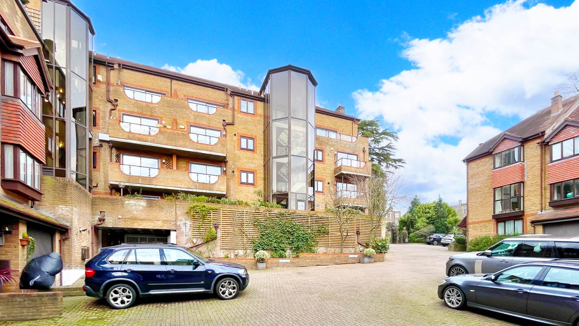 Thornbury House, Thornbury Square, N6, Image 1