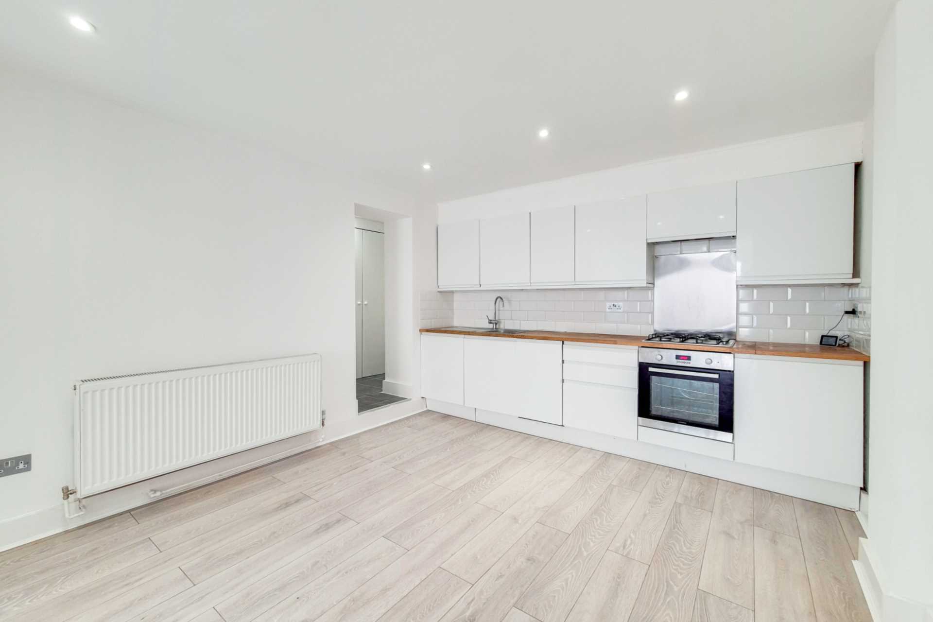 Archway Road, Highgate, N6, Image 4