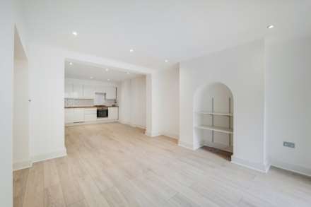 Archway Road, Highgate, N6, Image 3